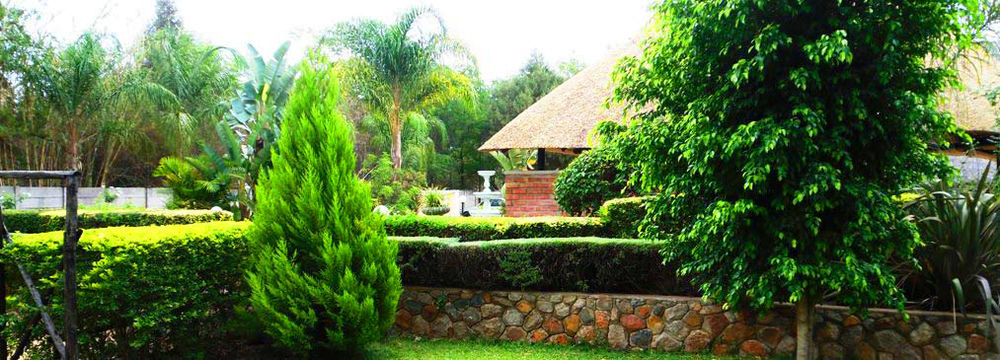 Wozani Lodge Булавайо Екстериор снимка
