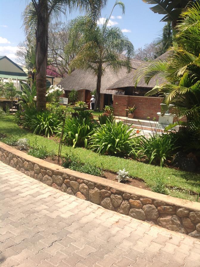 Wozani Lodge Булавайо Екстериор снимка
