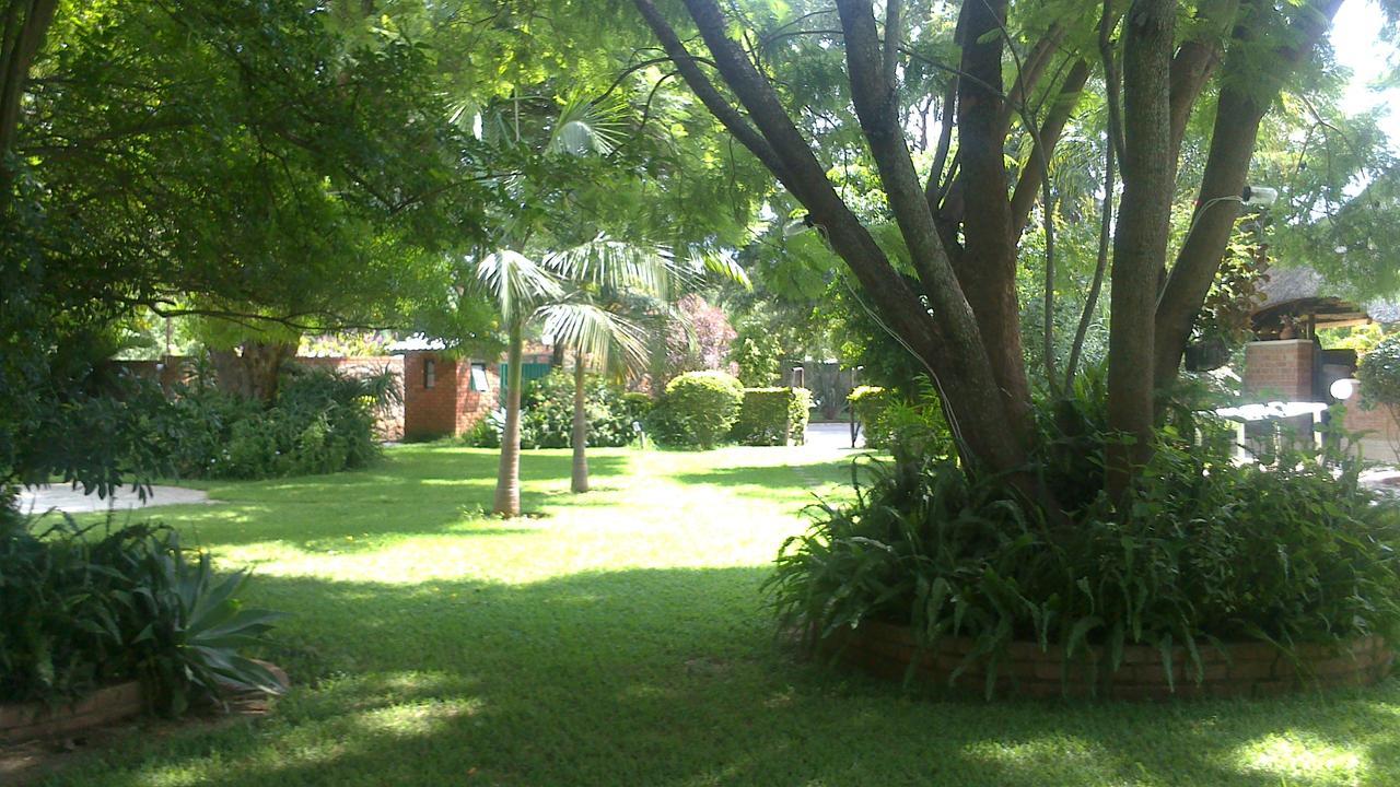 Wozani Lodge Булавайо Екстериор снимка